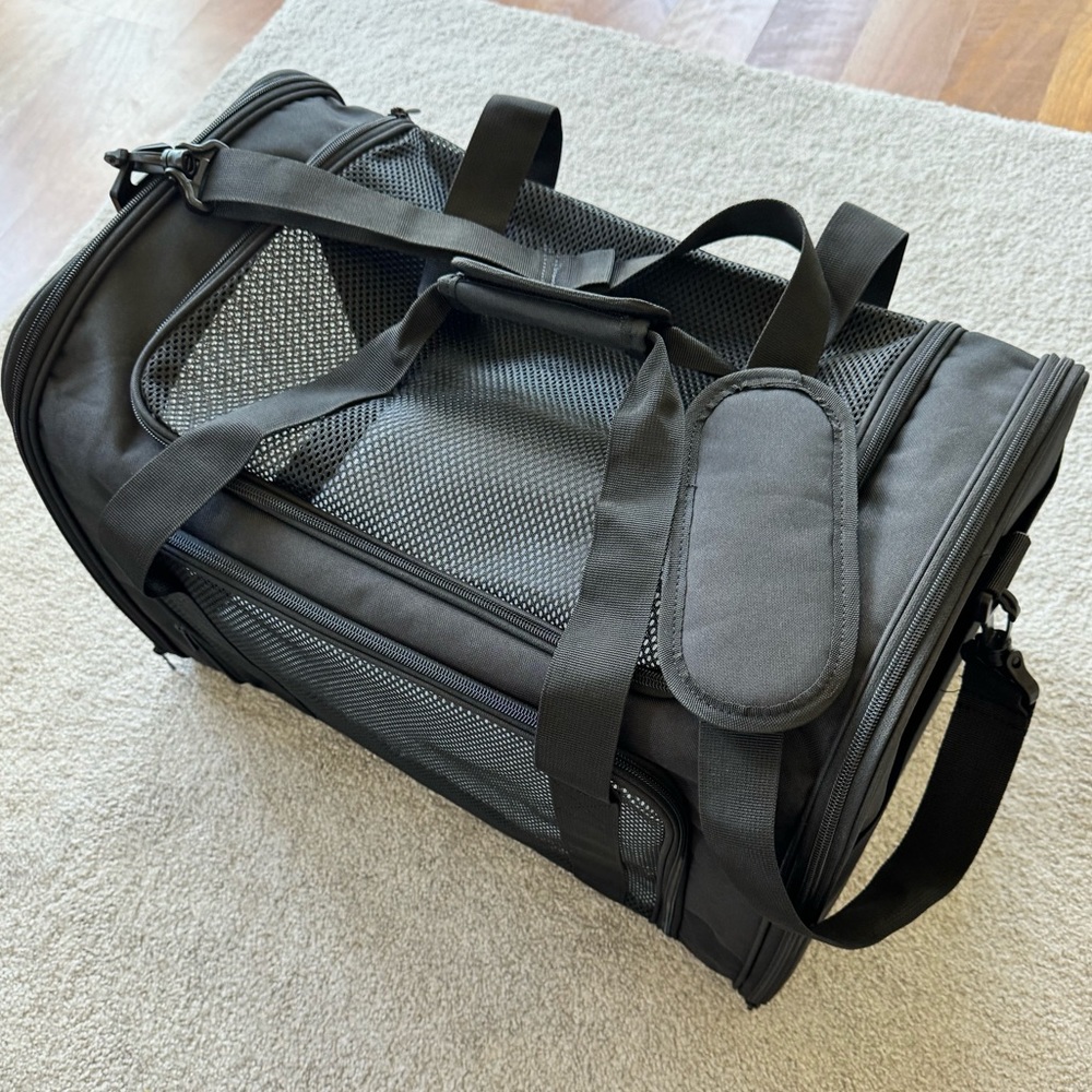 HENKELION PET BAG